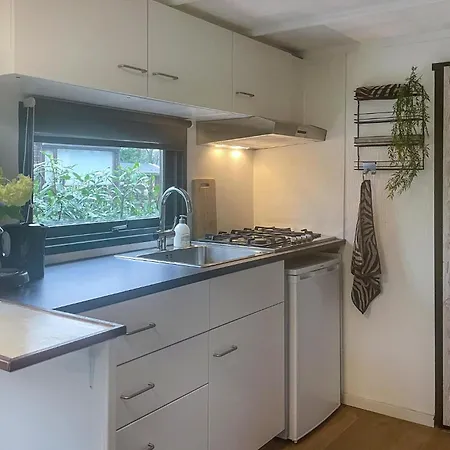 Κάμπινγκ 1 Bedroom Cozy Stacaravan In